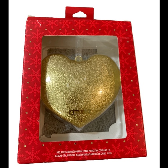 Hallmark Our First Christmas 2020 Gold/Red Heart Ornament - Picture 2 of 2